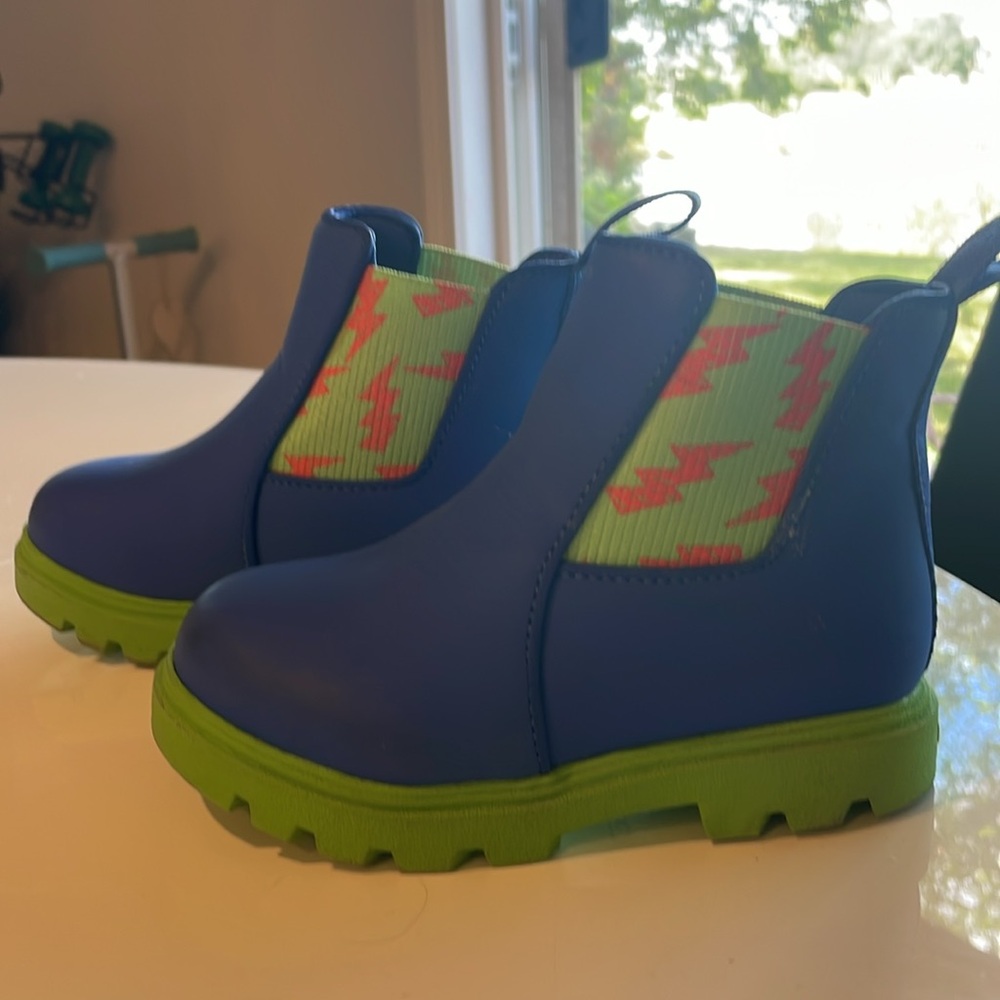 Native Blue-Green Lightning Rainboots - Picture 4 of 7